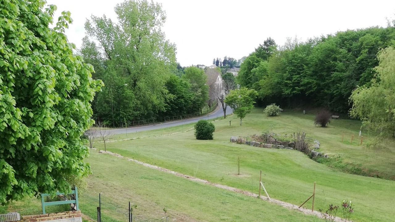 Photo of Outdoor in Naves