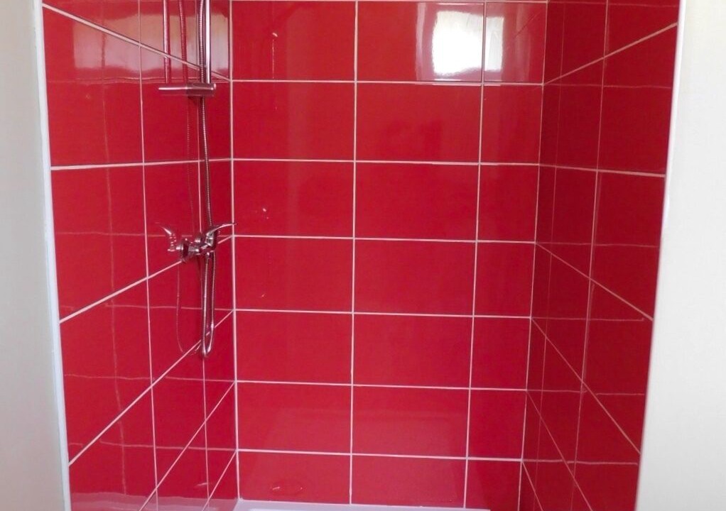 Photo of Bathroom in Naves