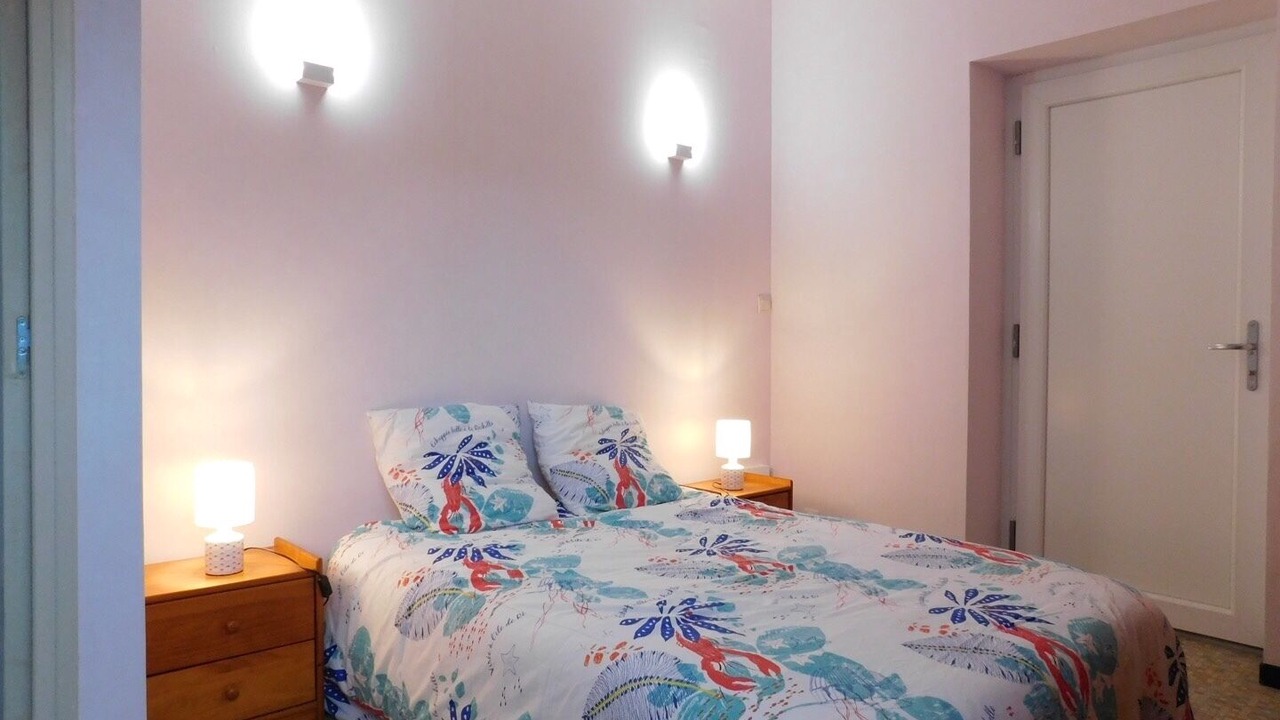 Photo of Bedroom in Naves