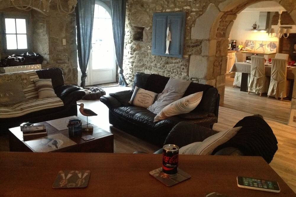 Photo of Livingroom in Pleurtuit