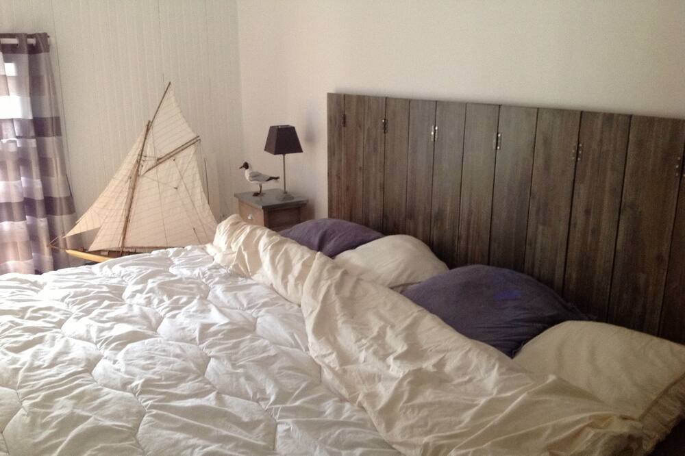 Photo of Bedroom in Pleurtuit