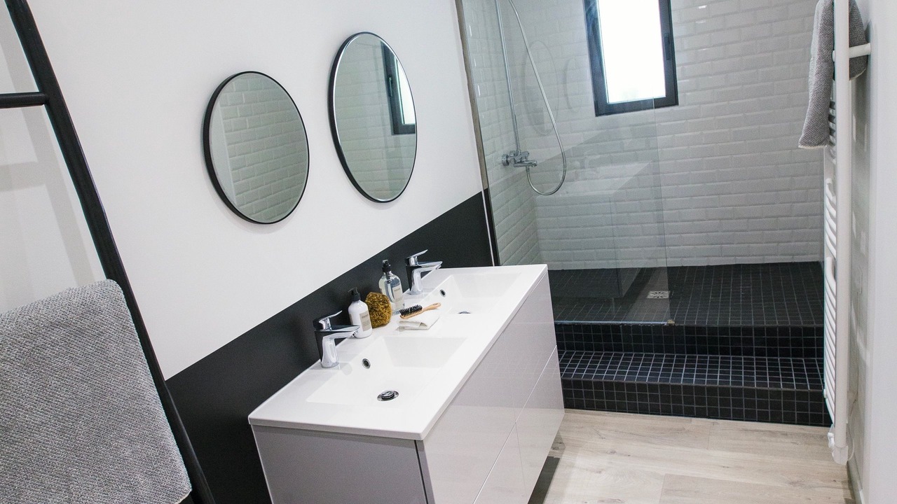 Photo of Bathroom in Quartier Administrations