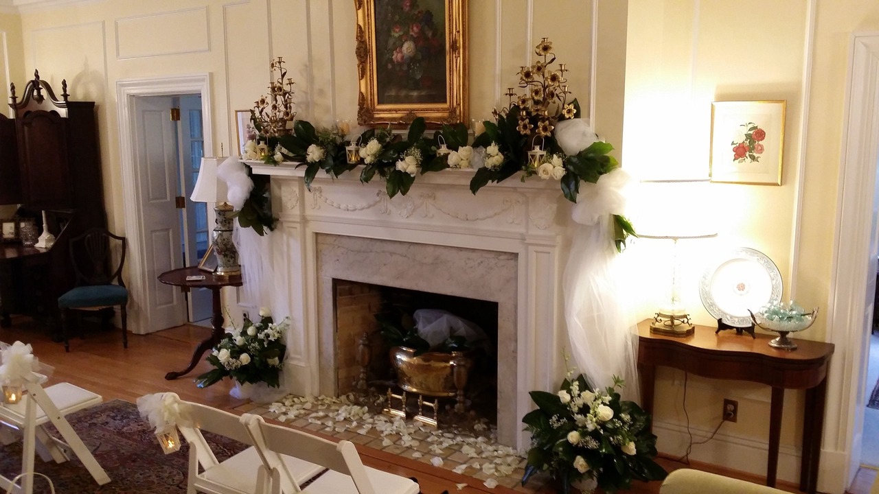 Photo of Livingroom in Yorktown