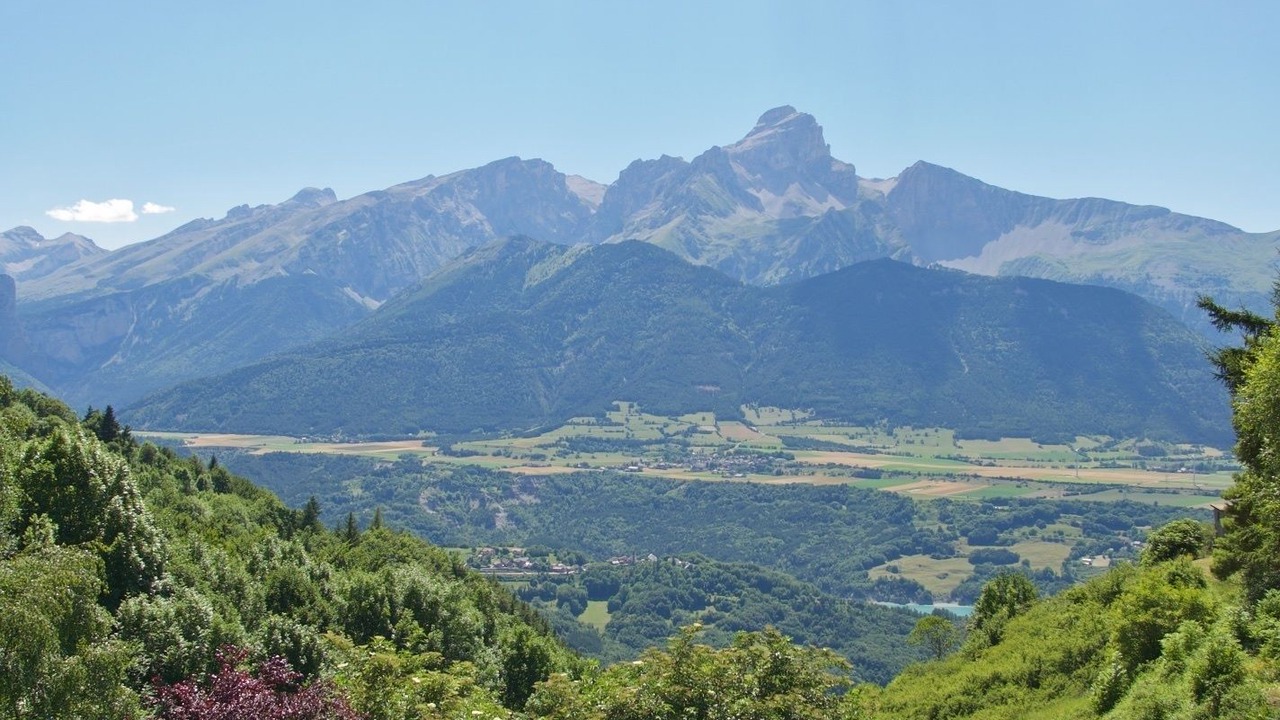 Photo of Bedroom in Corps