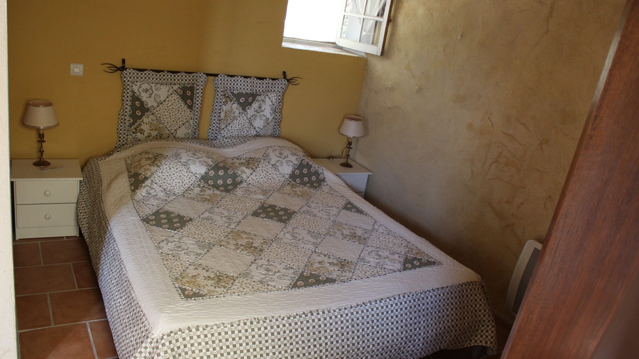 Photo of Bedroom in Saint-Paul-Trois-Chateaux