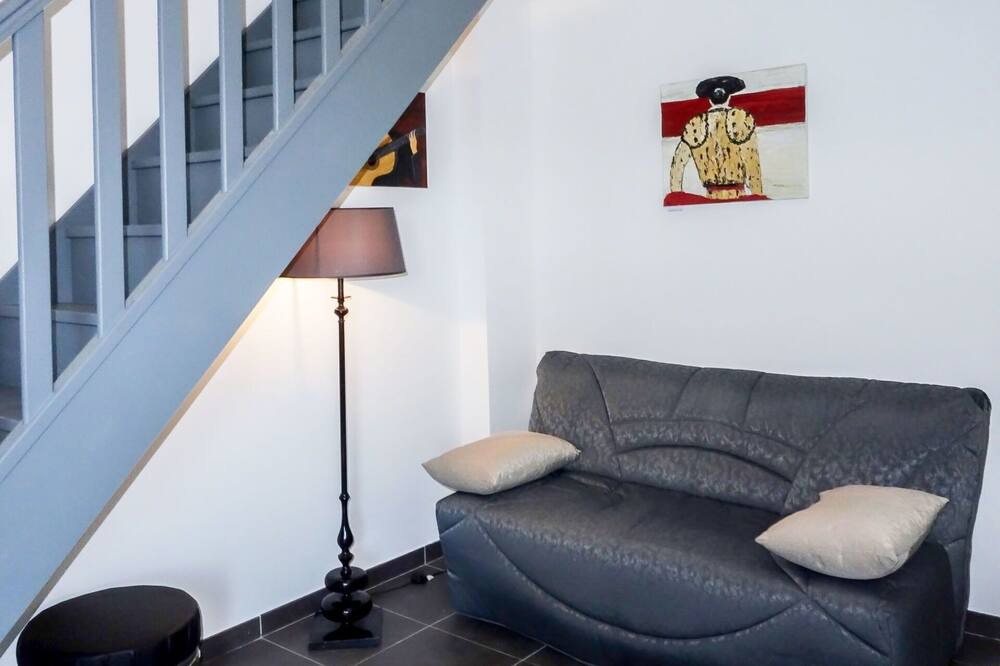 Photo of Bedroom in Saint-Laurent-d'Aigouze