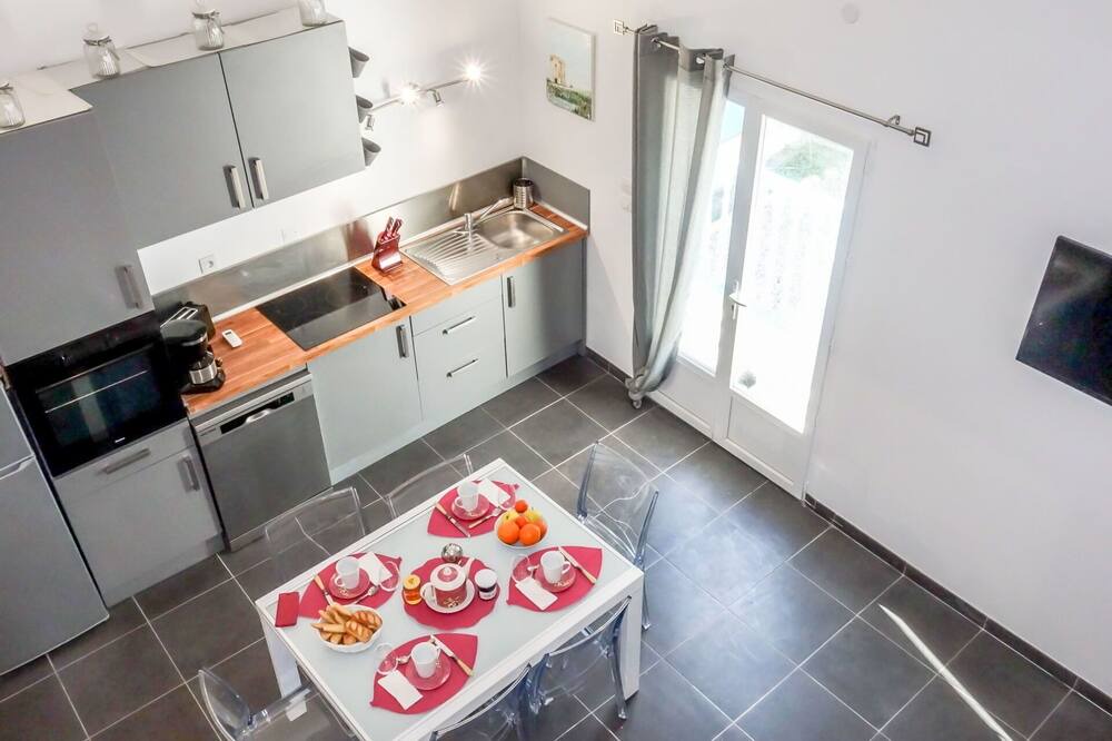 Photo of Bedroom in Saint-Laurent-d'Aigouze