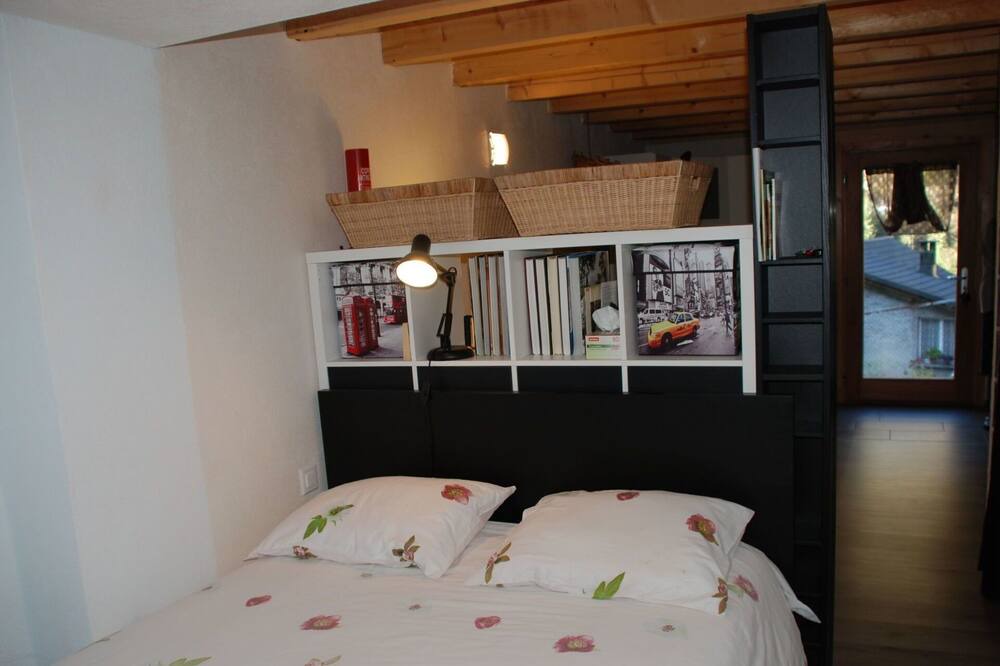 Photo of Bedroom in Calanca