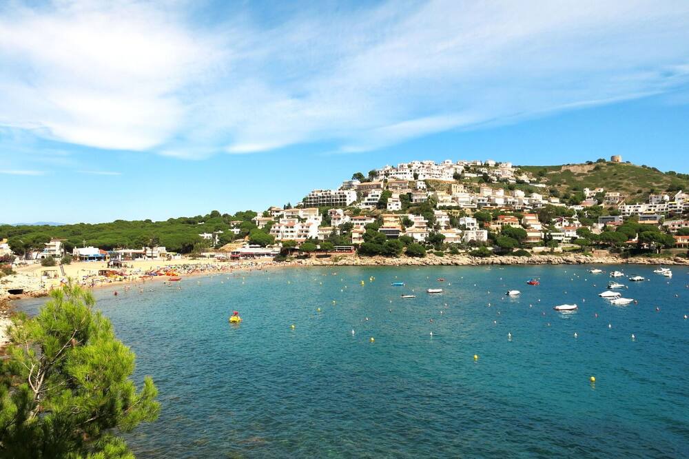 Photo of Others in L'Escala