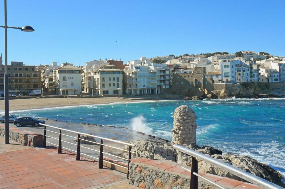 Photo of Others in L'Escala
