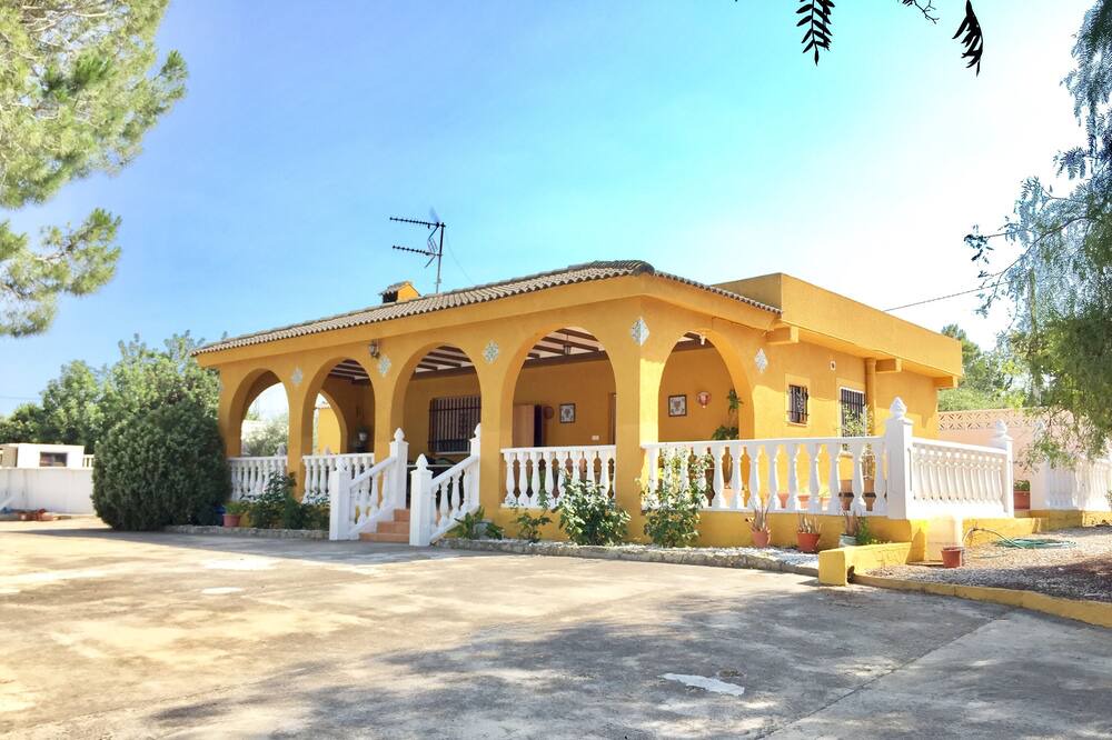 Photo of Outdoor in Godelleta