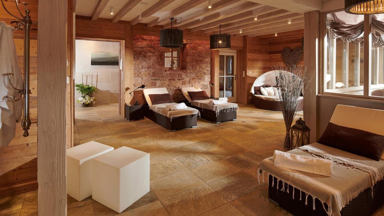 Photo of Others in Rodern