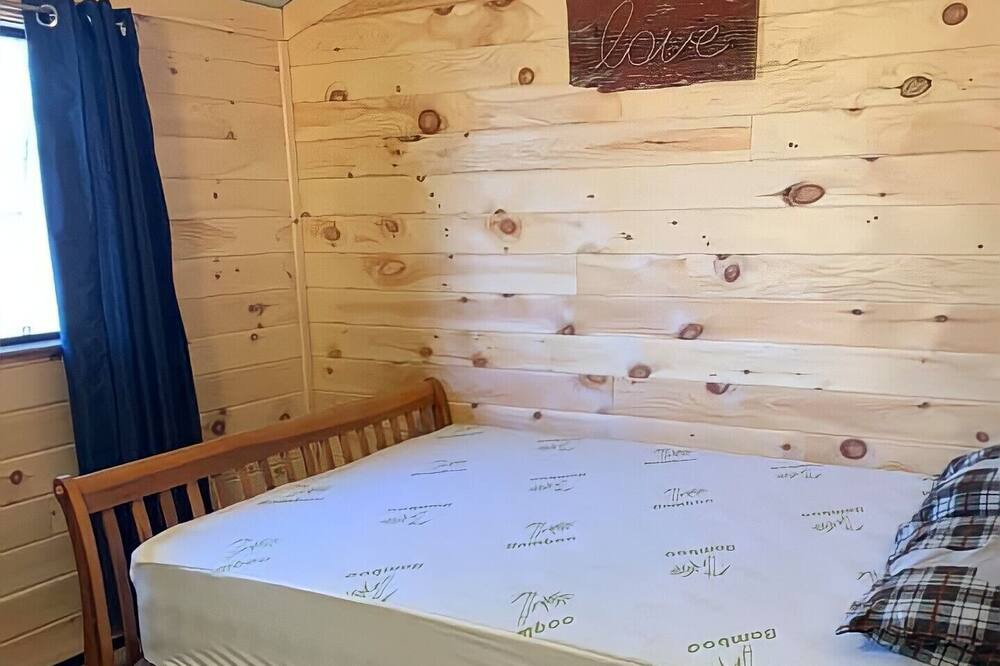Photo of Bedroom in Otonabee-South Monaghan