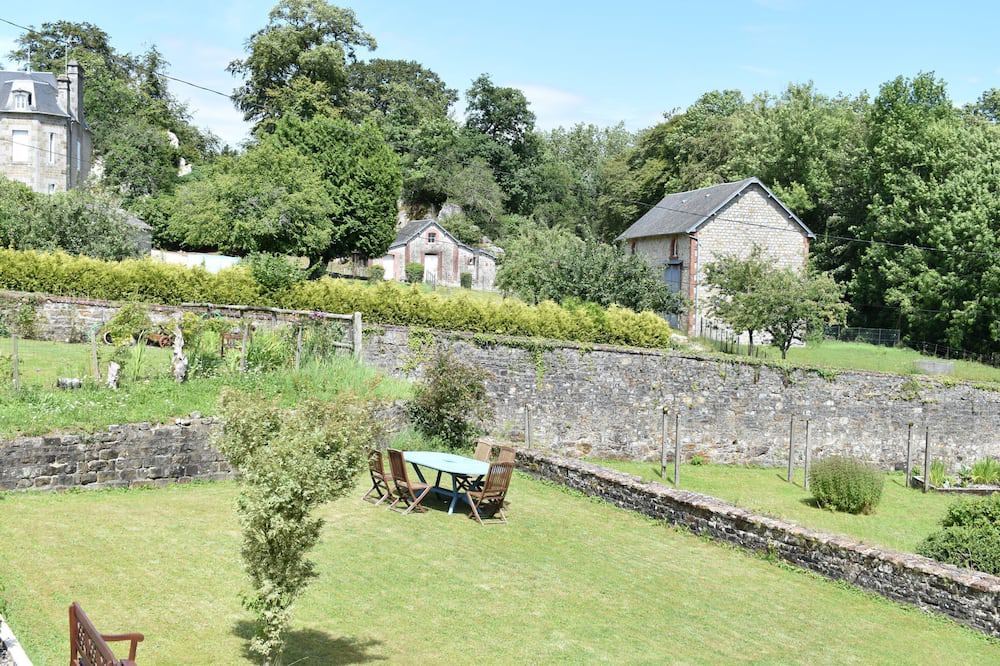 Photo of Outdoor in Le Neufbourg