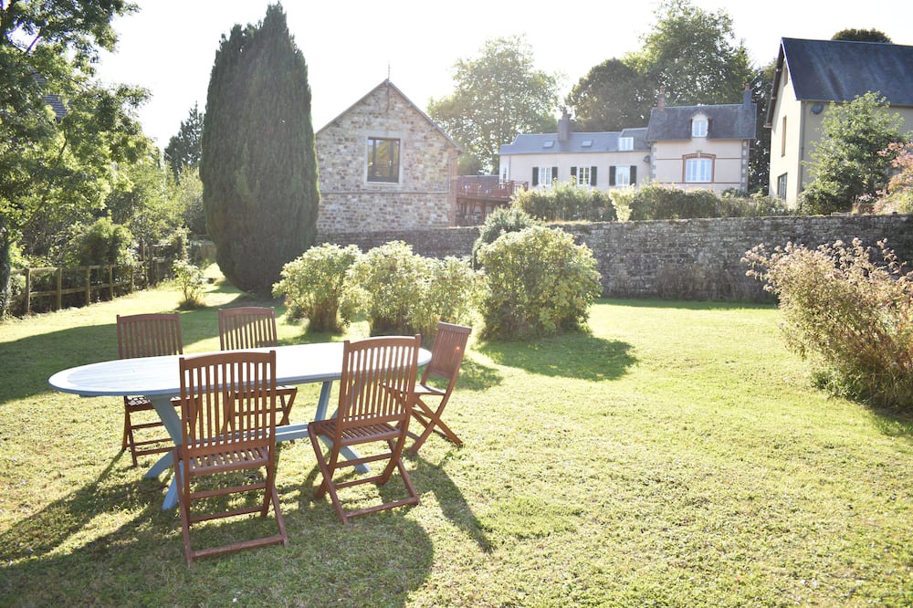 Photo of Others in Le Neufbourg