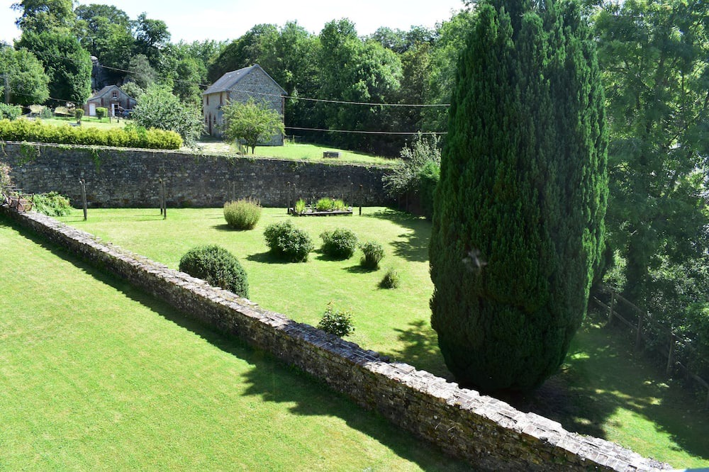 Photo of Outdoor in Le Neufbourg