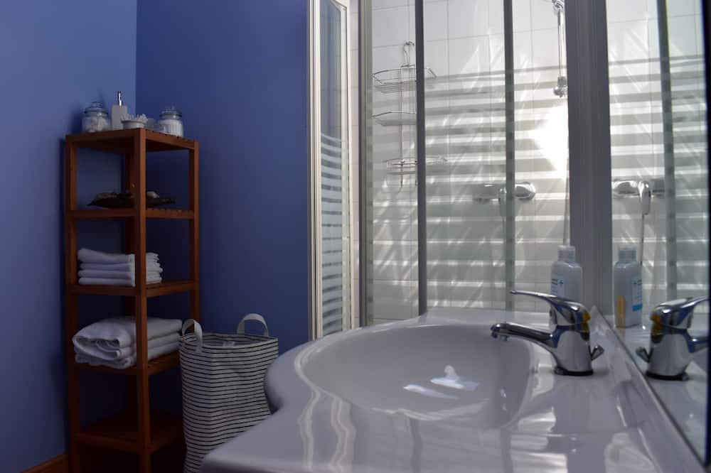 Photo of Others in Le Neufbourg