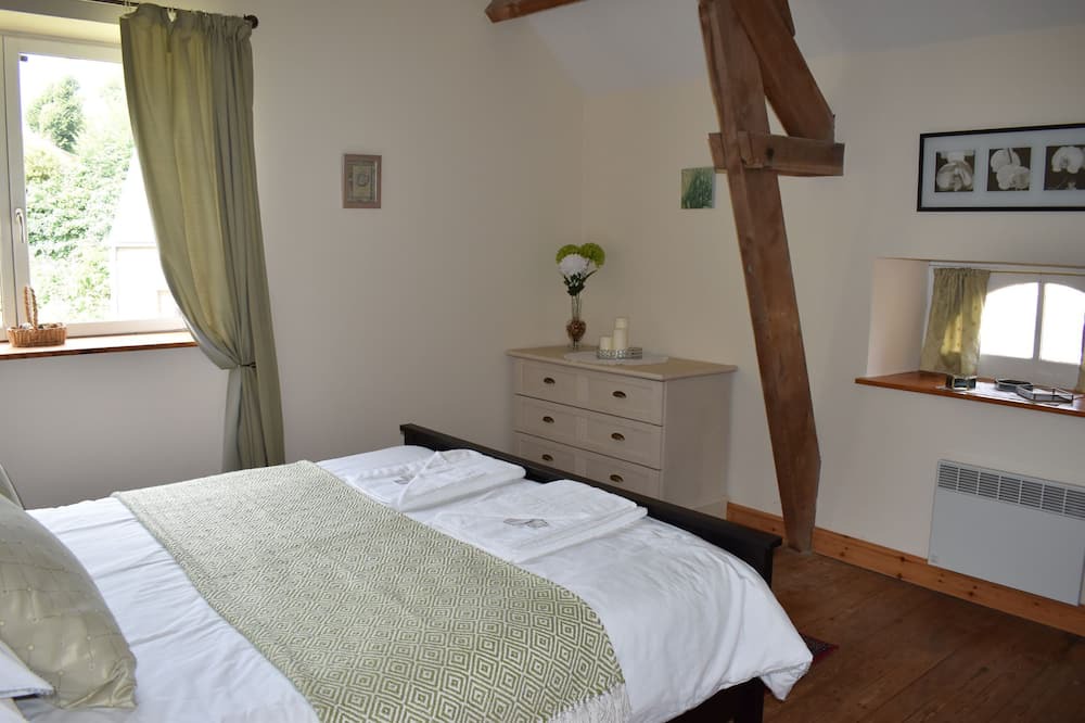 Photo of Bedroom in Le Neufbourg