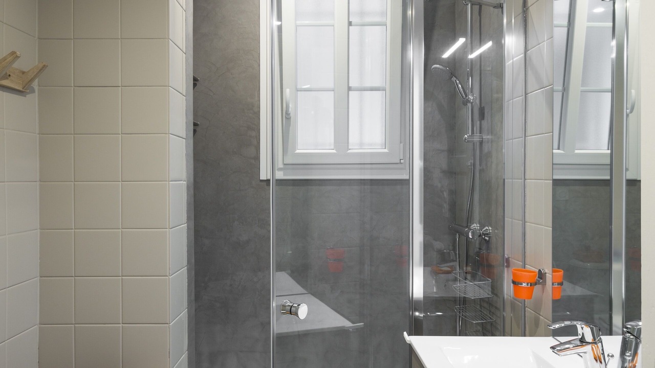 Photo of Bathroom in Saint-Helier