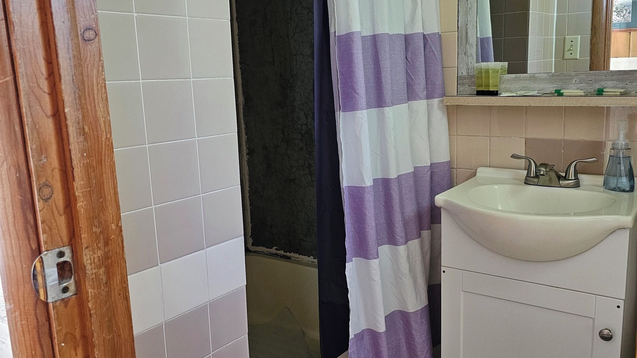 Photo of Bathroom in Hart