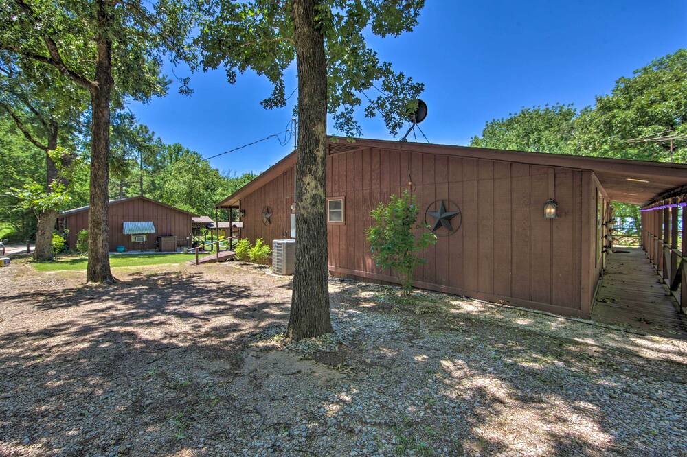 Photo of Outdoor in Log Cabin