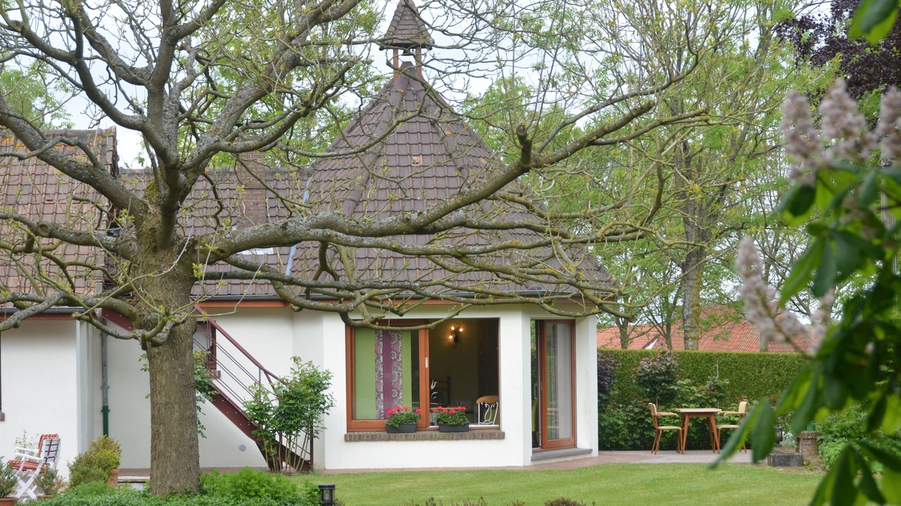 Photo of Buildings in Wismes