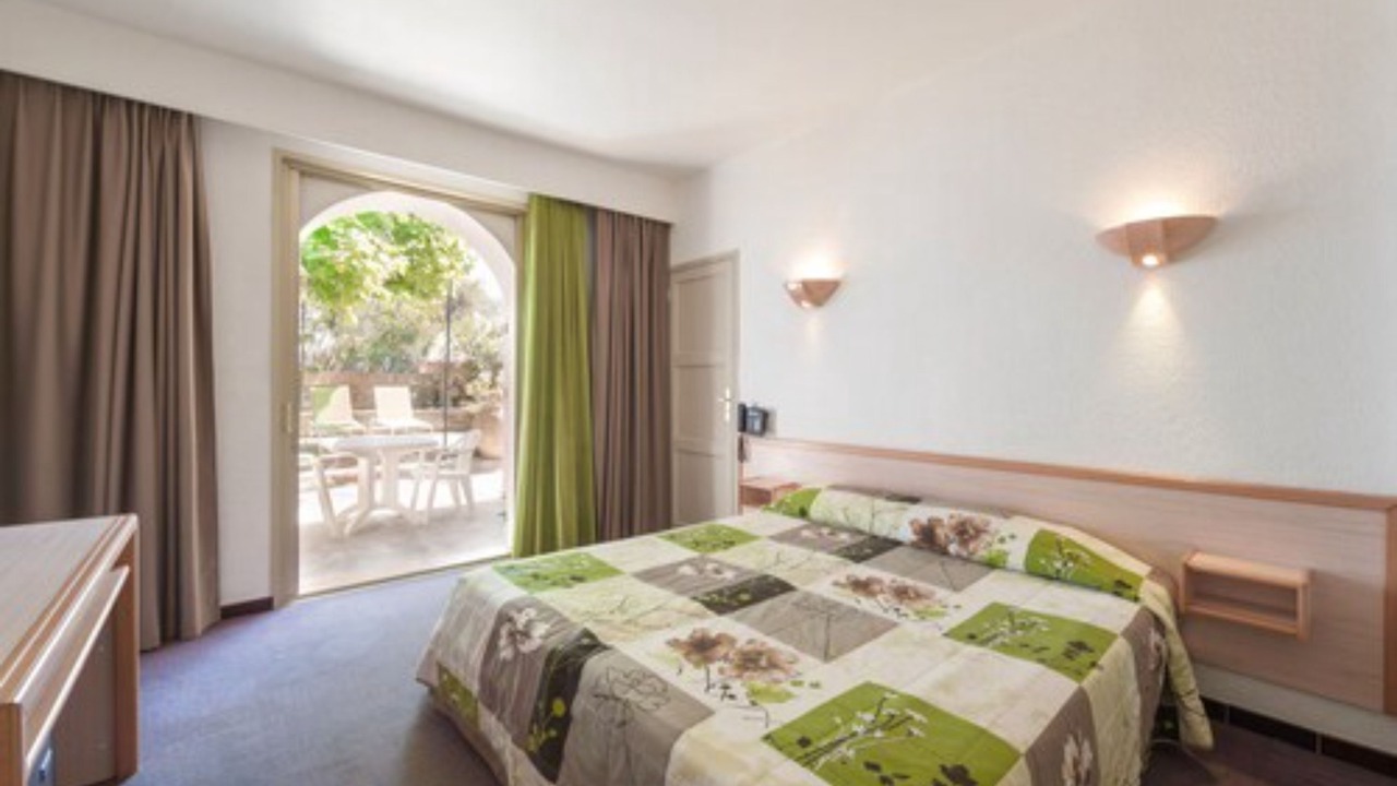 Photo of Bedroom in Le Lavandou