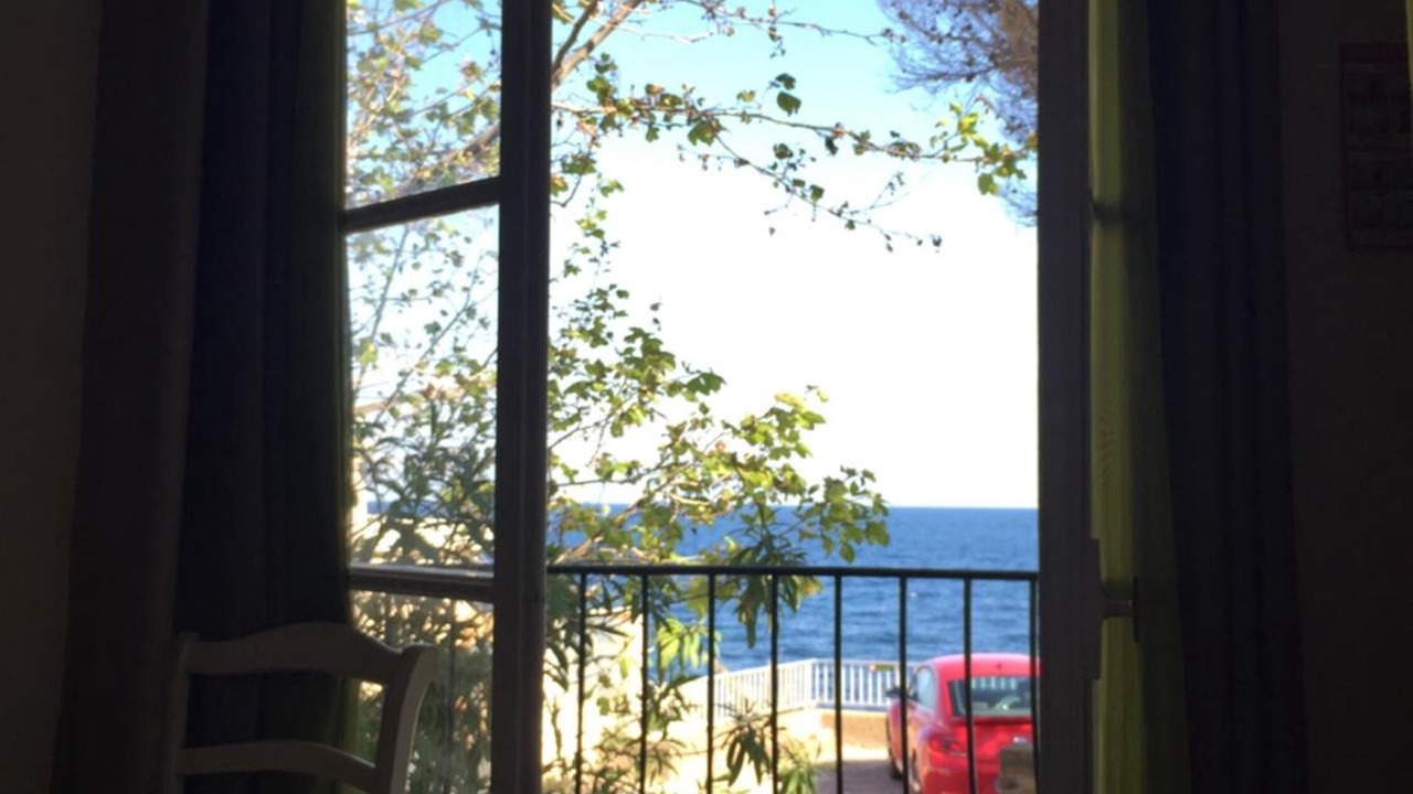 Photo of Patio Balcony in Le Lavandou