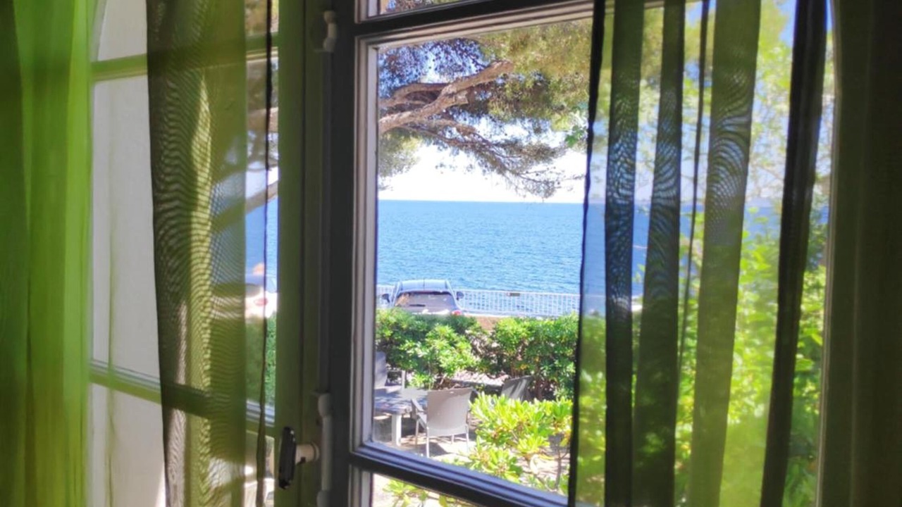 Photo of Patio Balcony in Le Lavandou