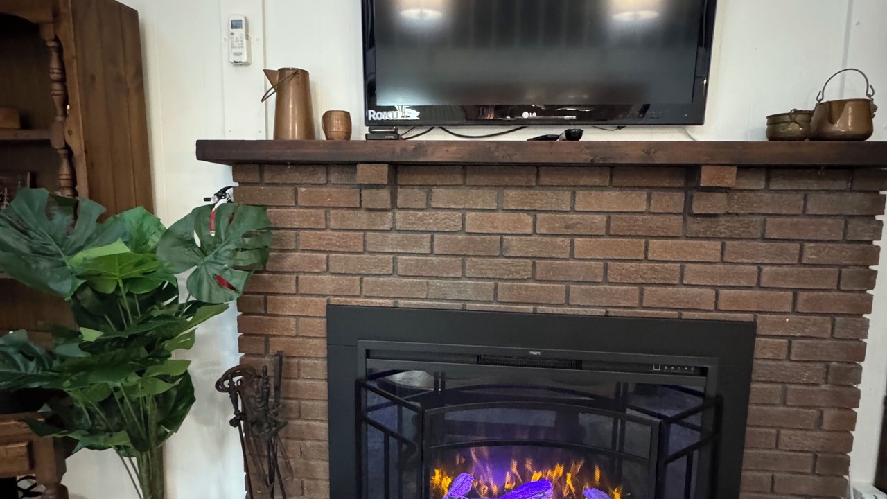 Photo of Livingroom in Tobyhanna