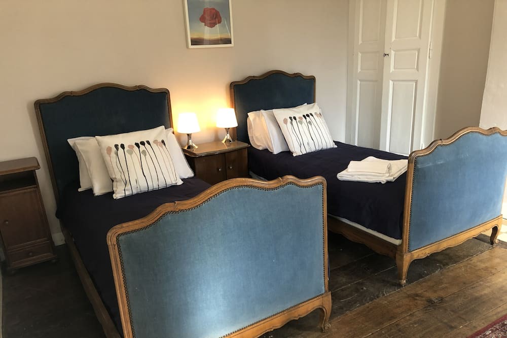 Photo of Bedroom in Le Neufbourg