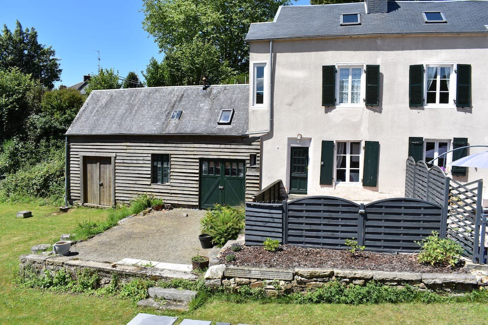 Photo of Outdoor in Le Neufbourg