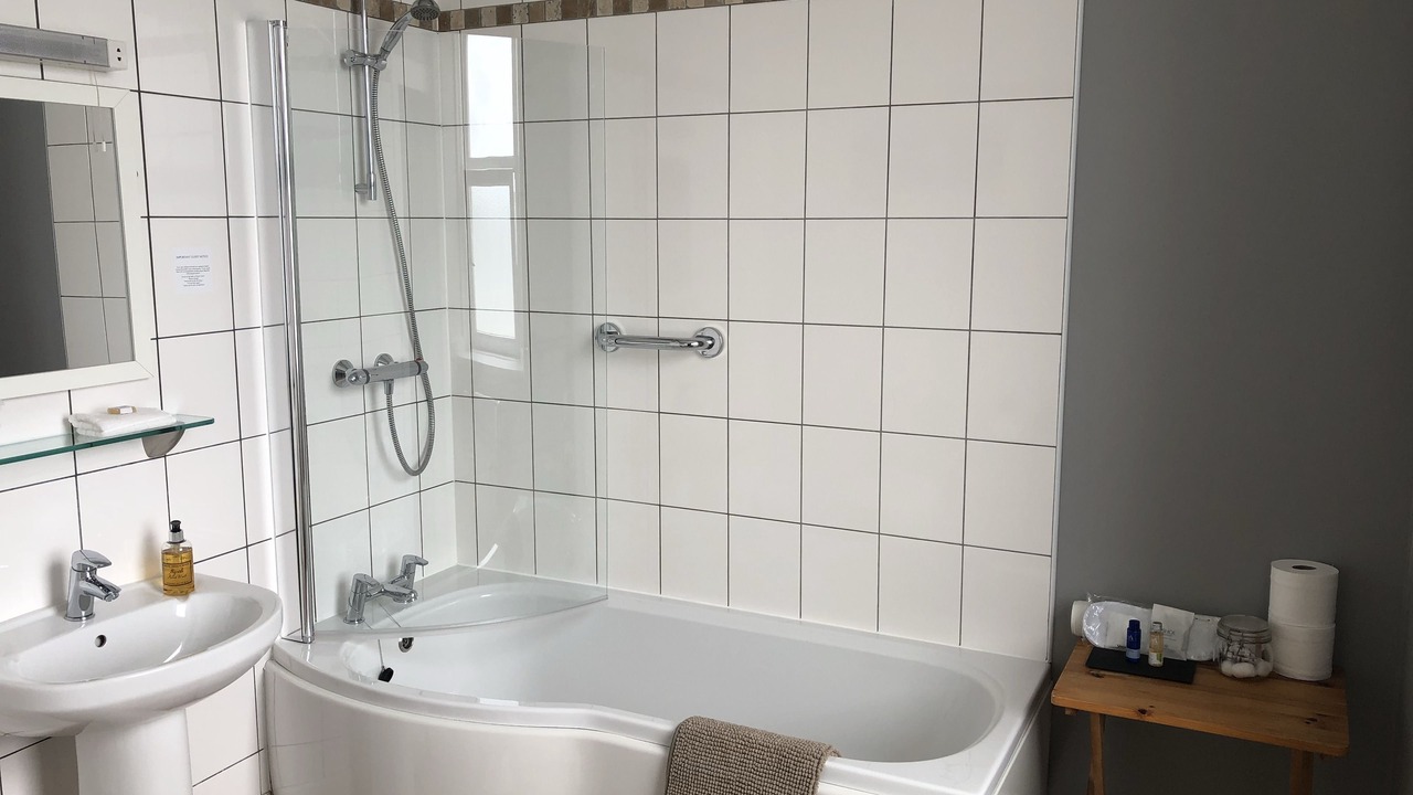 Photo of Bathroom in Bowmore