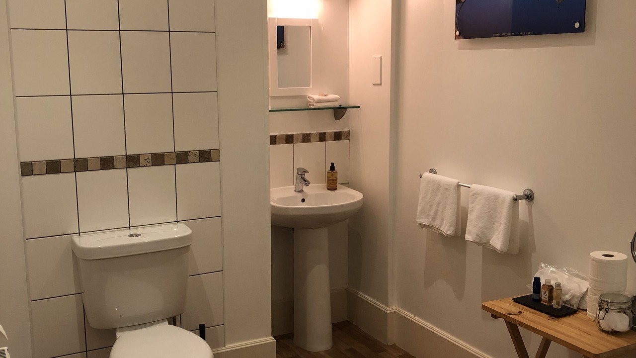 Photo of Bathroom in Bowmore