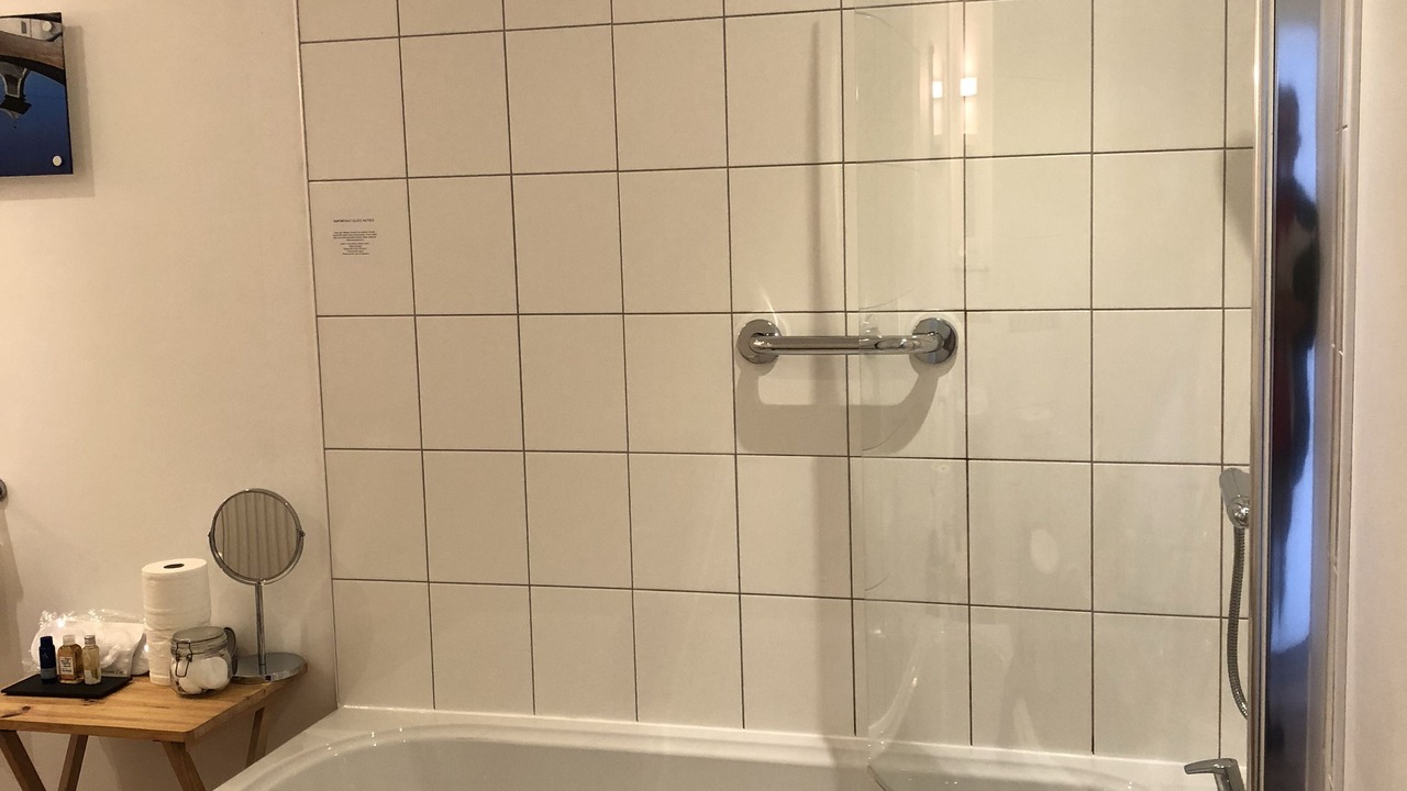 Photo of Bathroom in Bowmore