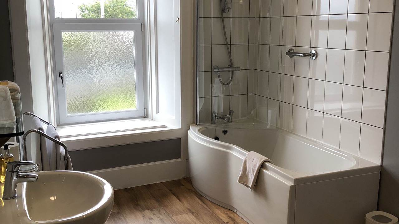 Photo of Bathroom in Bowmore