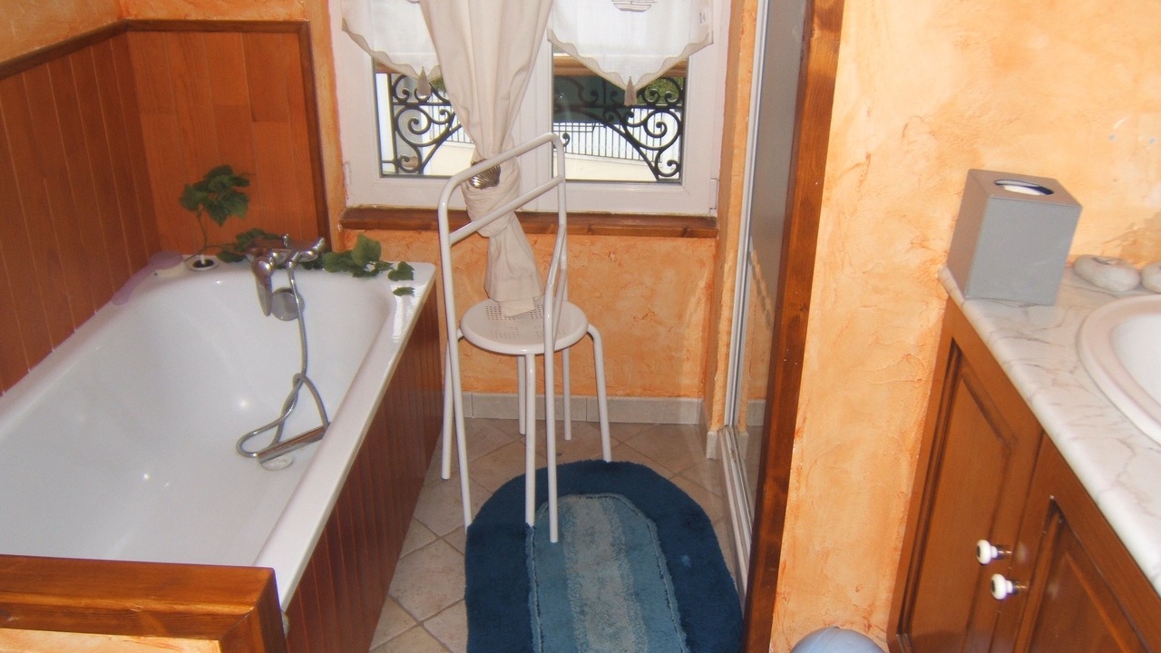 Photo of Bathroom in Saint-Regnobert-de-la-Cote-de-Nacre