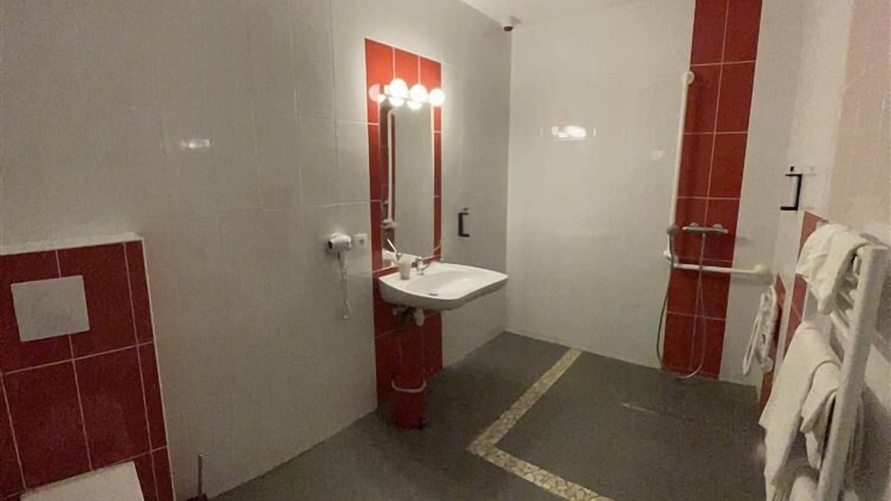 Photo of Bathroom in Saint-Jean-le-Vieux