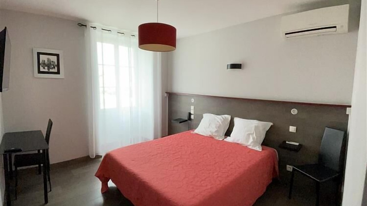 Photo of Bedroom in Saint-Jean-le-Vieux