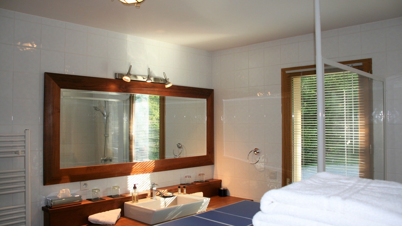 Photo of Bathroom in Genneville