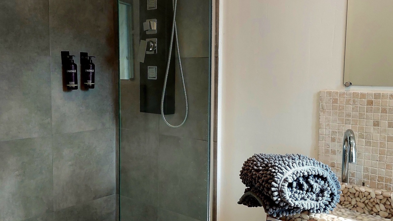 Photo of Bathroom in Murs