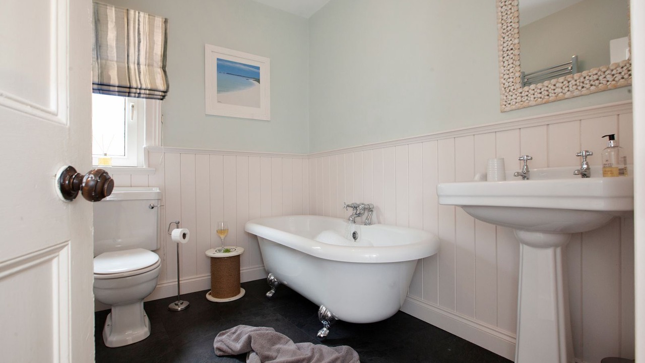 Photo of Bathroom in West Cliff