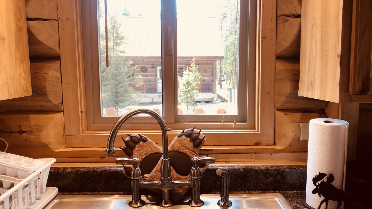 Photo of Kitchen in Cooke City-Silver Gate