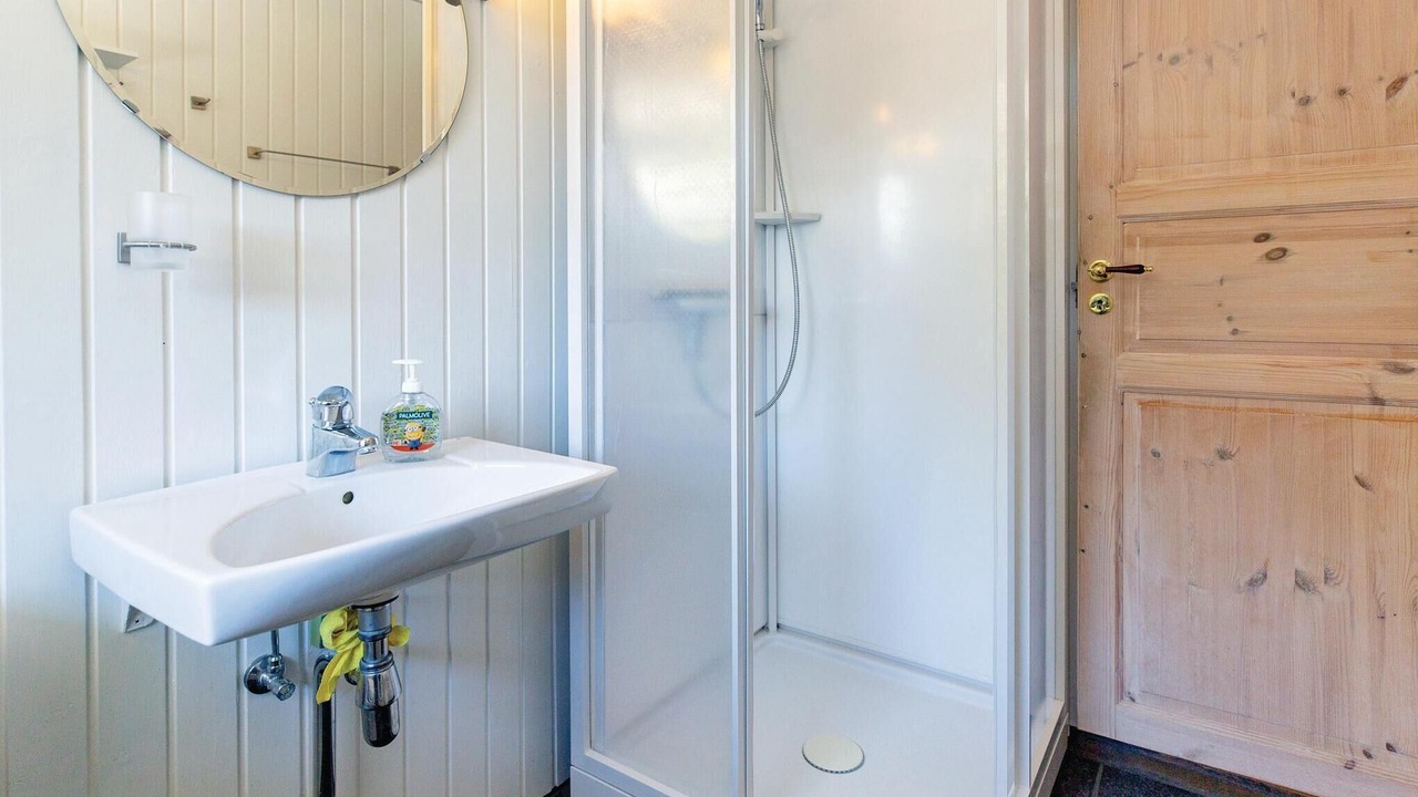 Photo of Others in Frolunde