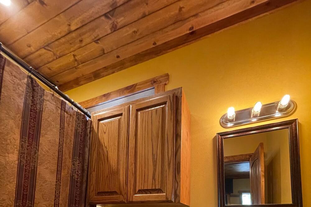 Photo of Bathroom in Concan
