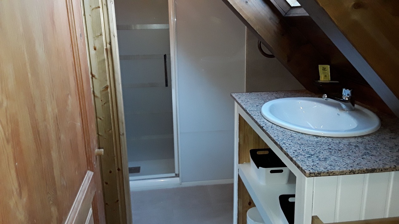 Photo of Bathroom in Betlan
