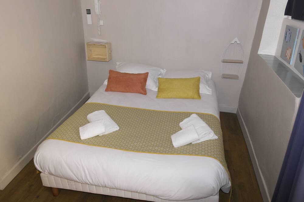 Photo of Bedroom in Cassis