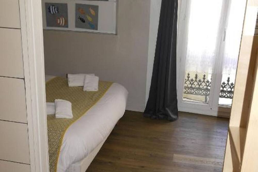 Photo of Bedroom in Cassis