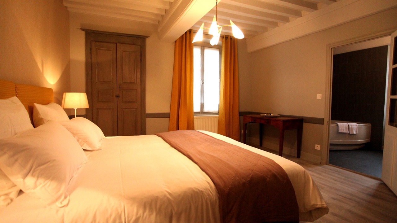 Photo of Bedroom in Charolles