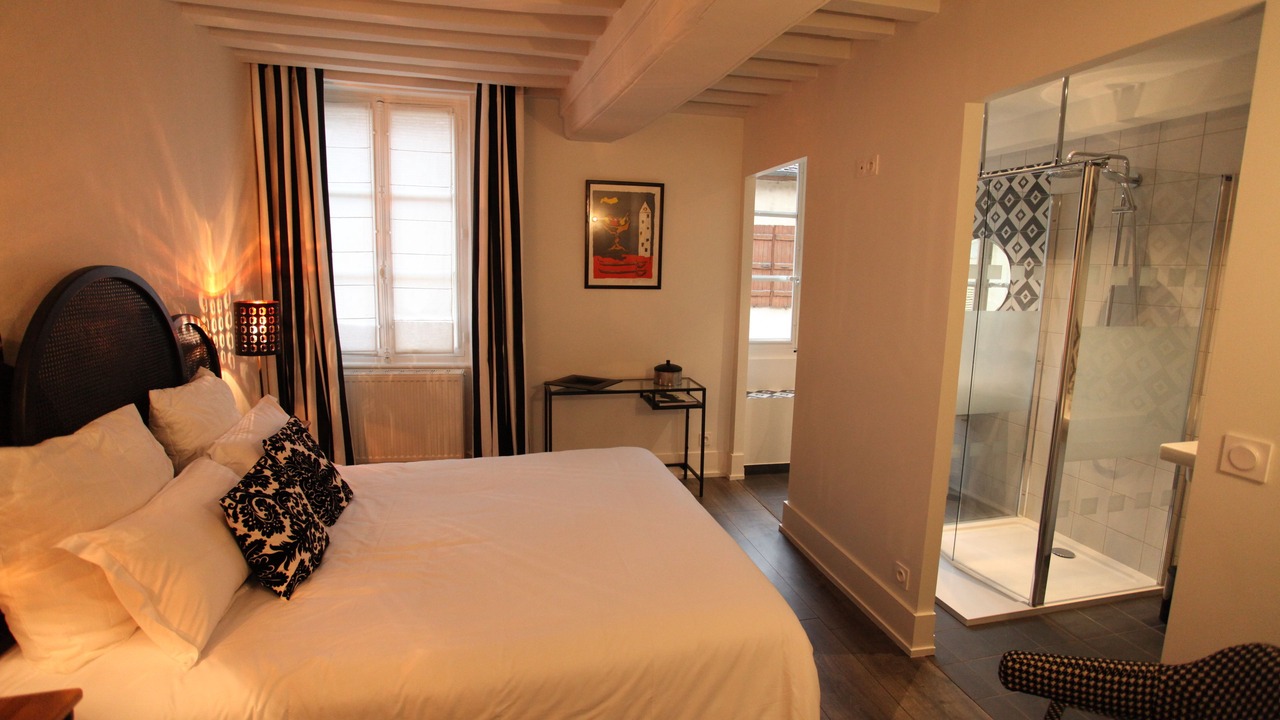 Photo of Bedroom in Charolles